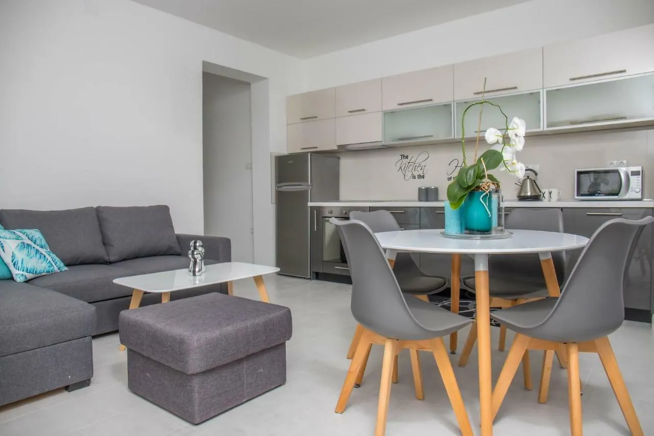Apartments Zorica Dramalj